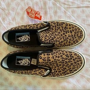 Suede Leopard print Vans slip-ons